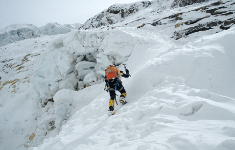 世界一危険な山で実際に起きた救出劇を追いかけたドキュメンタリー映画「アンナプルナ南壁　7,400mの男たち」本編映像解禁