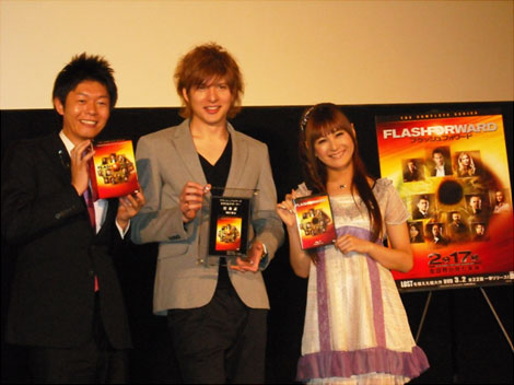 (左から)島田秀平さん、城田優さん、椿姫彩菜さん
