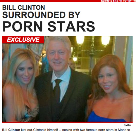 有名ポルノ女優2人に囲まれ、満面の笑みのクリントン元米大統領
米TMZより
