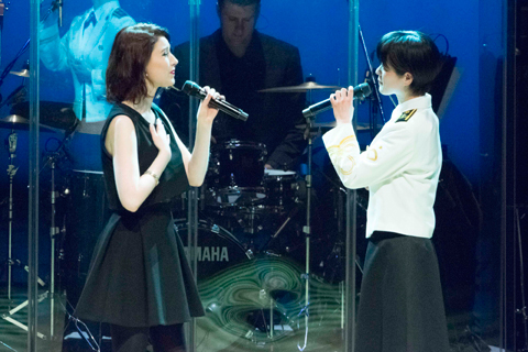  ヘイリー（左）、三宅由佳莉
4/14 東京公演での様子