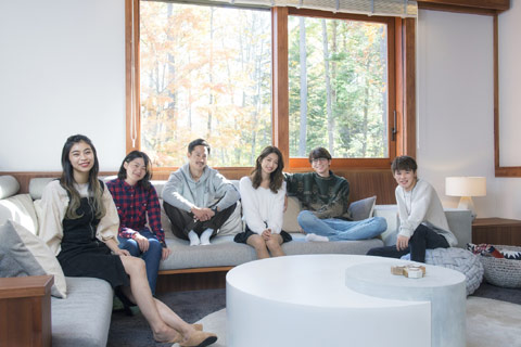 「TERRACE HOUSE  OPENING NEW DOORS」