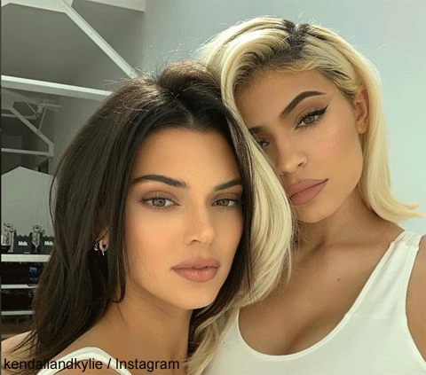 ケンダル＆カイリー・ジェンナー姉妹、人気ブランド「Kendall + Kylie」から新作コレクションを発表！ 米ウォルマートとコラボレーション