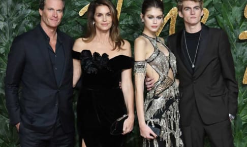 プレスリー・ガーバーと、両親、妹