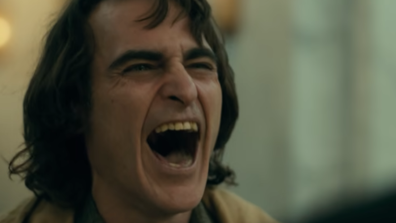 映画 ジョーカー ホアキン フェニックス 役作りはあの アノ 笑い方からスタート ビデオを鑑賞し徹底研究したんだ Tvgroove 映画 ジョーカー ホアキン フェニックス 役作りはあの アノ 笑い方からスタート ビデオを鑑賞し徹底研究したんだ Tvgroove