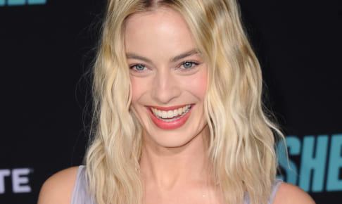 -Los Angeles, CA - 12/10/2019 Bombshell Los Angeles Premiere -PICTURED: Margot Robbie -PHOTO by: Sara De Boer/startraksphoto.com -SDL_8022 Startraks Photo New York, NY For licensing please call 212-414-9464 or email sales@startraksphoto.com Where: Los Angeles, California, United States When: 10 Dec 2019 Credit: WENN/Instar **WENN/Instar**