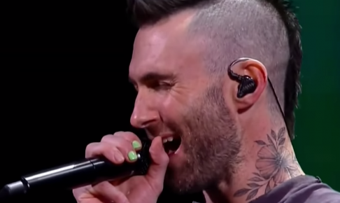 マルーン５「Moves Like Jagger 」Festival de Viña 2020