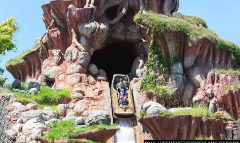 ディズニーランドの「スプラッシュ・マウンテン」