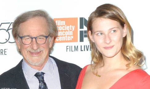 スティーヴン・スピルバーグと、デストリー・アリーン・スピルバーグ
