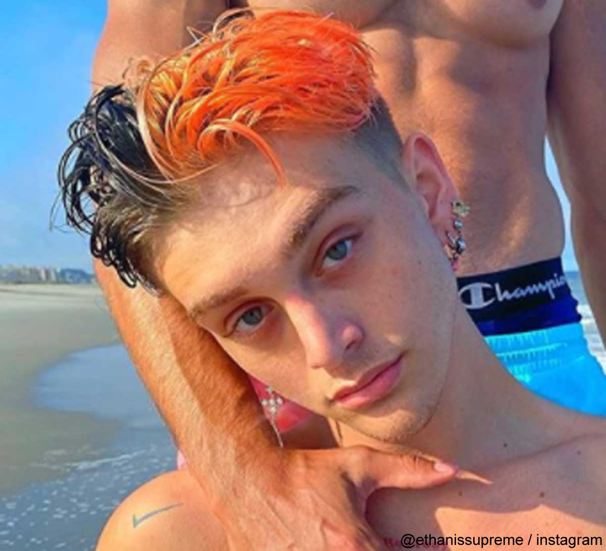 米美容インフルエンサーが17歳で死亡 過去にアリアナ グランデのメイクも担当 死因は薬物の過剰摂取か Tvgroove