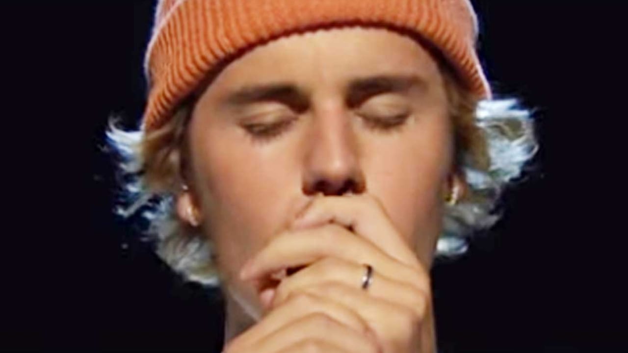 ジャスティン ビーバー 涙ものの Holy Lonely パフォーマンスを披露 2月ぶりの生放送番組に出演 動画あり Tvgroove