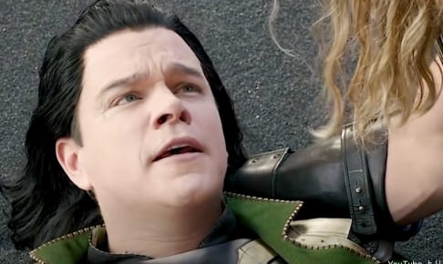 『マイティ・ソー バトルロイヤル』にカメオ出演した時のマット・デイモン