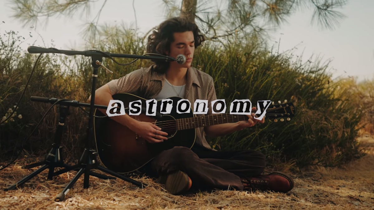 コナン・グレイ「Astronomy」