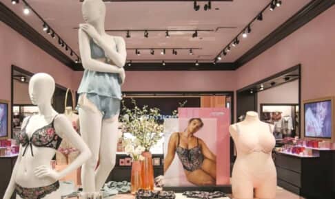「ヴィクトリアズ・シークレット」リニューアルされた店舗