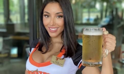 「HOOTERS （フーターズ）」インスタグラムより