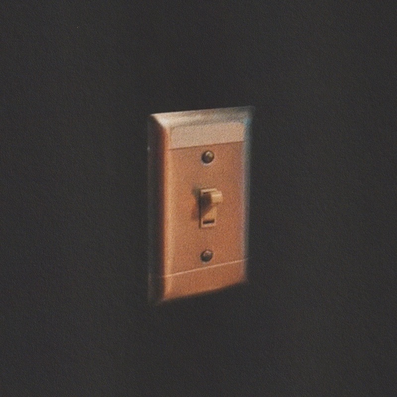 「Light Switch /ライト・スイッチ」