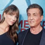 シルベスター・スタローンと、ジェニファー・フレイヴィン Photo: Eric Charbonneau/Shutterstock