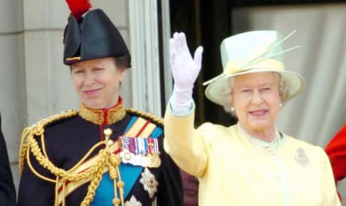 アン王女と、エリザベス女王 Photo: David Hartley/Shutterstock