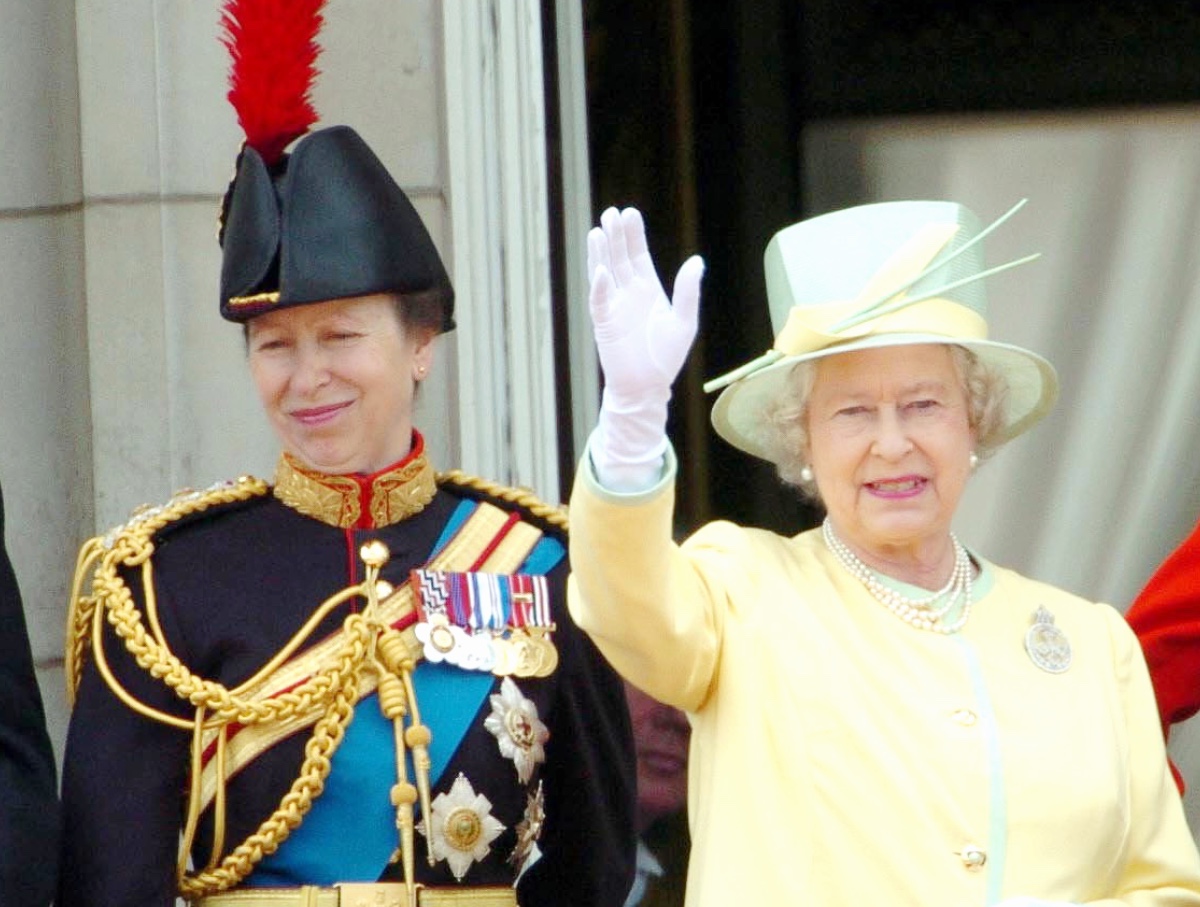 アン王女と、エリザベス女王 Photo: David Hartley/Shutterstock