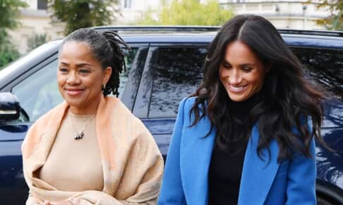 メーガン妃と、母ドリア・ラグランド Photo: Shutterstock