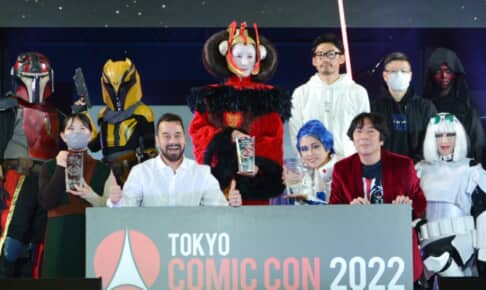 コスプレ参加者たちと、ダニエル・ローガンと、杉山すぴ豊