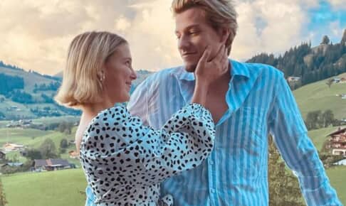 インスタグラムに互いの写真を頻繁に投稿しているミリー・ボビー・ブラウン（左）と、ジェイク・ボン・ジョヴィ