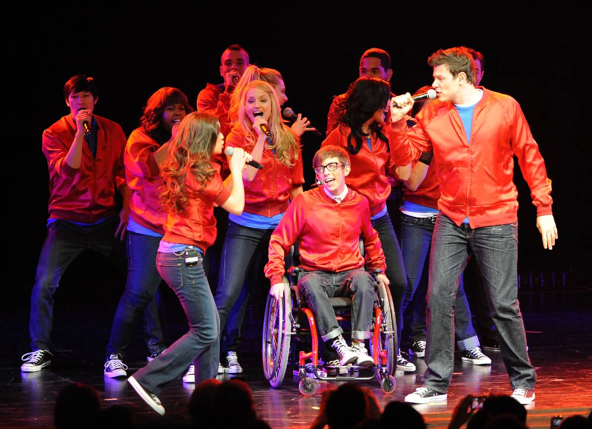 「glee」出演者たち Photo： Startraks/Shutterstock