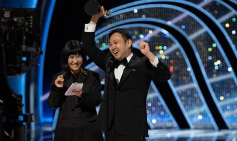 「第94回アカデミー賞授賞式」で国際長編映画賞を受賞した濱口竜介監督 Photo： Blaine Ohigashi / A.M.P.A.S.