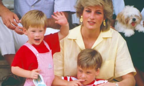 故ダイアナ妃、ヘンリー王子、ウィリアム皇太子（1987年） Photo: TODAY/Shutterstock