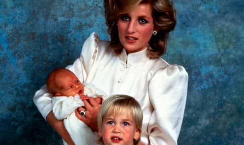 若かりし頃のダイアナ元妃とヘンリー王子ら Photo：Lord Snowdon/Shutterstock