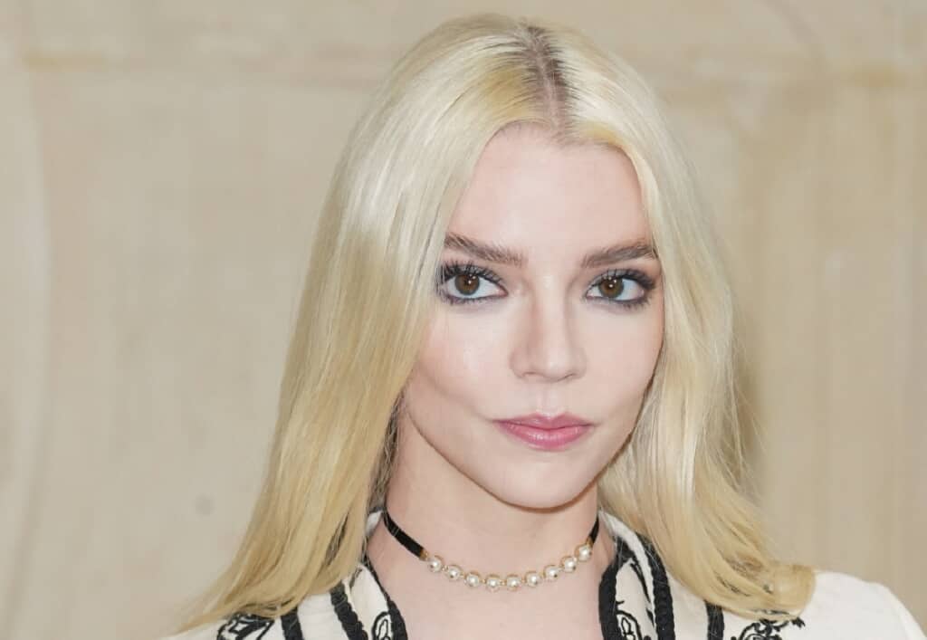 アニャ・テイラー＝ジョイ、「クイーンズ・ギャンビット」の続編をほのめかす！？ 2年以上ぶりにツイッターを更新するも即削除、はたしてどんなツイートだった・・？ tvgroove