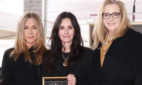 左からジェニファー・アニストン、コートニー・コックス、リサ・クドロー Photo: John Salangsang/Shutterstock