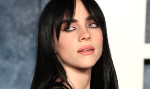 ビリー・アイリッシュ Photo: Matt Baron/BEI/Shutterstock