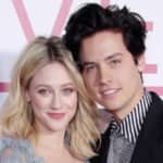 リリ・ラインハートと、コール・スプラウス（2019年） Photo: Matt Baron/Shutterstock