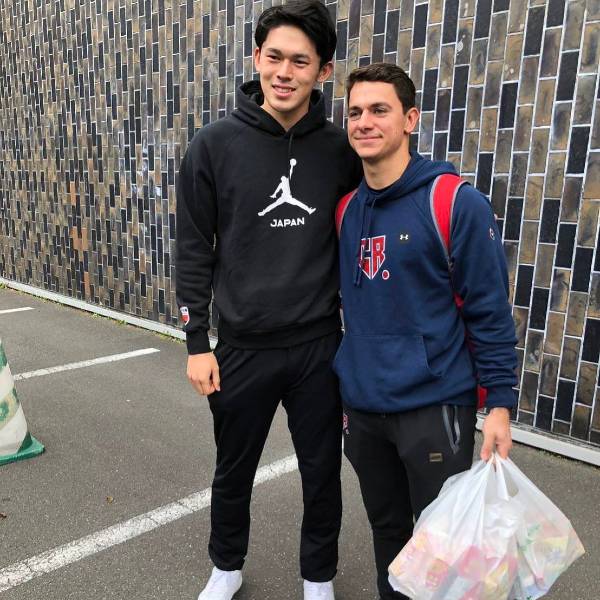 佐々木選手とエスカラ選手 @samuraijapan_official / Instagram