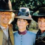 『バック・トゥ・ザ・フューチャー PART3』 左からクリストファー・ロイド、メアリー・スティーンバージェン、マイケル・J・フォックス Photo: Moviestore/Shutterstock
