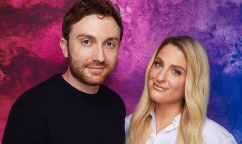 夫ダリル・サバラとの性生活について明かしたメーガン・トレイナー（右） @meghantrainor / Instagram