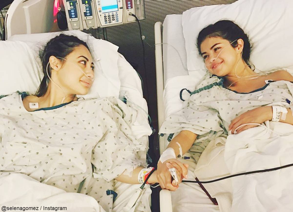 友人セレーナ・ゴメス（右）に腎臓を提供したフランシア・ライサ（2017年） @selenagomez / Instagram