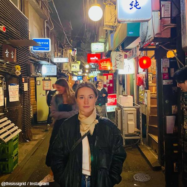 歌舞伎町を訪れたシグリッド @thisissigrid / Instagram