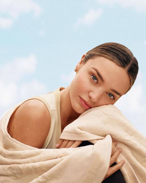 2023年のミランダ・カー @mirandakerr / Instagram