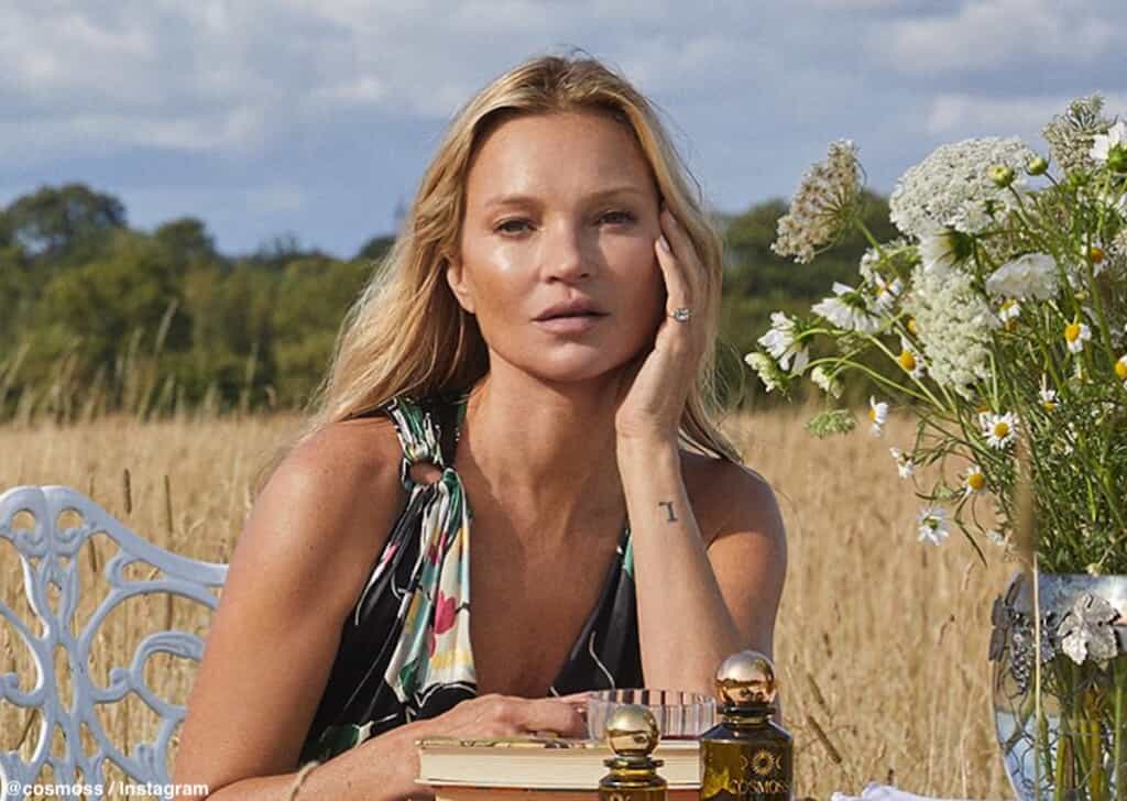 ケイト・モス、「誰だかわからない」と言われた写真が公開されるも「彼女は歳を重ねていてそれは普通」との声、一方ケイトは美しい姿をイベントで披露